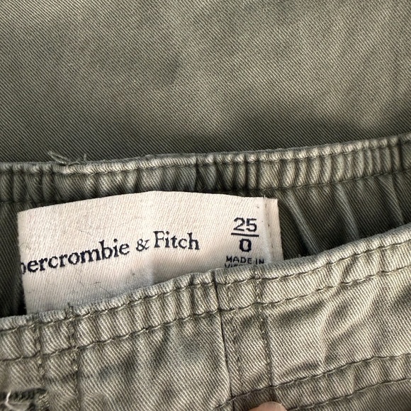 Abercrombie & Fitch Green Cargo Pants - Picture 2 of 2